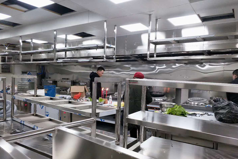 电蒸汽炉厨具设备和微波炉哪个更好用